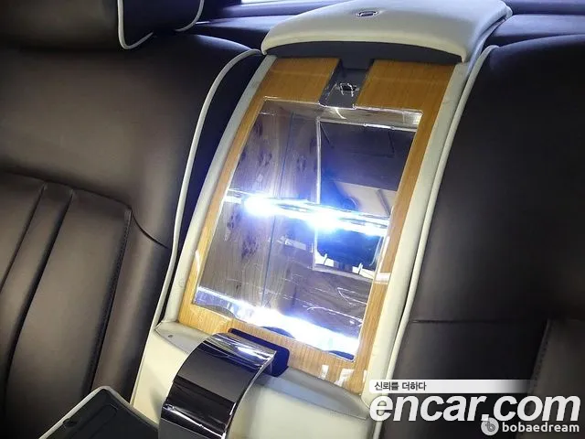Rolls-Royce Phantom 2013 — фото 17