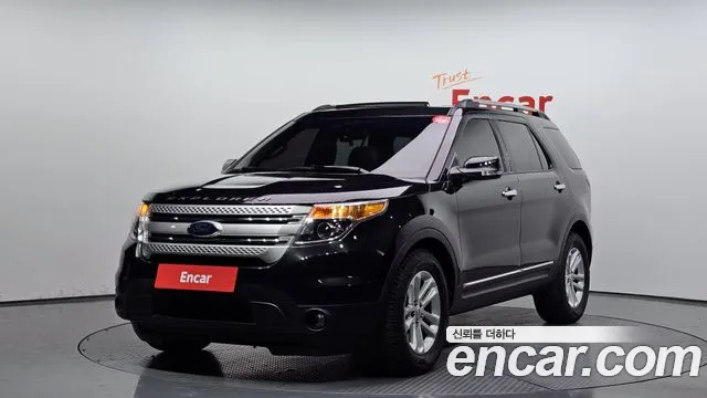 Ford Explorer 2015 — фото 1