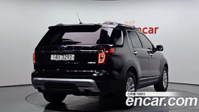 Ford Explorer 2015 — фото 2