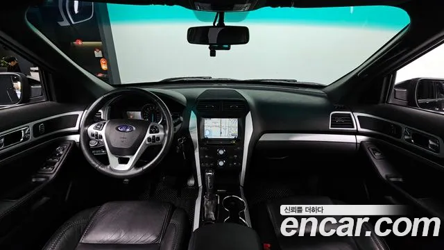 Ford Explorer 2015 — фото 7