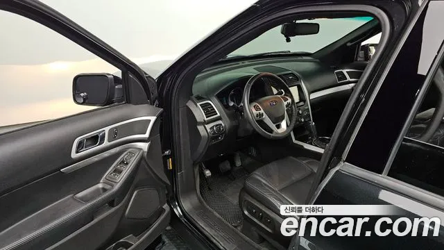 Ford Explorer 2015 — фото 11