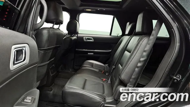 Ford Explorer 2015 — фото 12