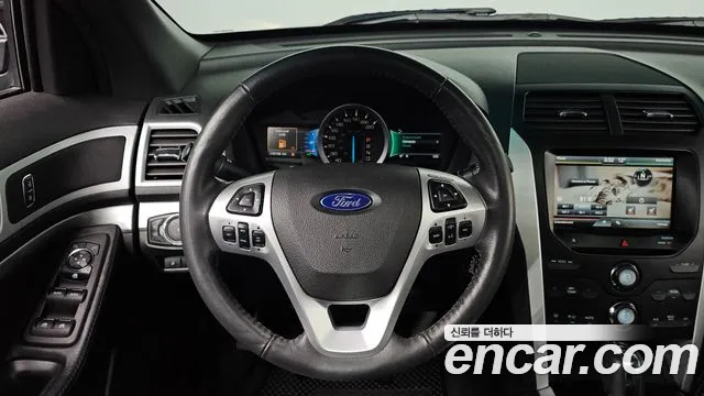 Ford Explorer 2015 — фото 13