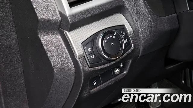 Ford Explorer 2015 — фото 14