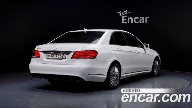 Mercedes-Benz E-Class 2014 — фото 2
