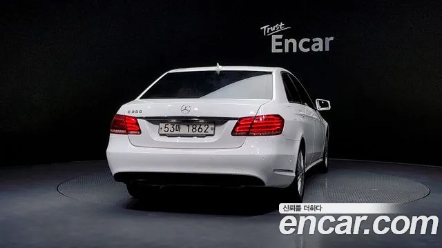 Mercedes-Benz E-Class 2014 — фото 4