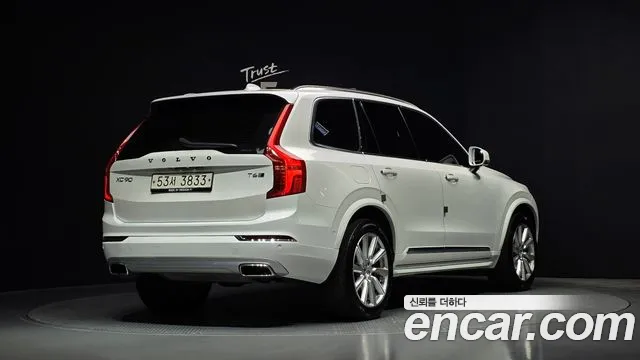 Volvo XC90 2019 — фото 2