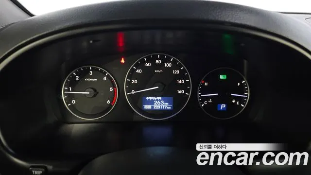 Hyundai Starex 2017 — фото 8