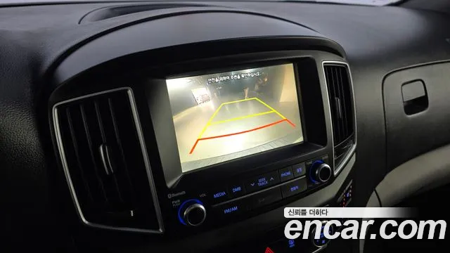 Hyundai Starex 2017 — фото 15