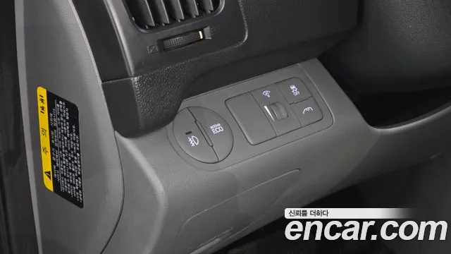 Hyundai Starex 2017 — фото 17