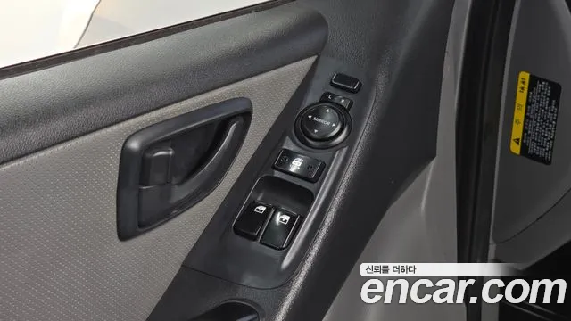 Hyundai Starex 2017 — фото 19