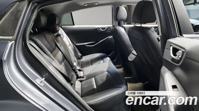 Hyundai Ioniq 2016 — фото 13