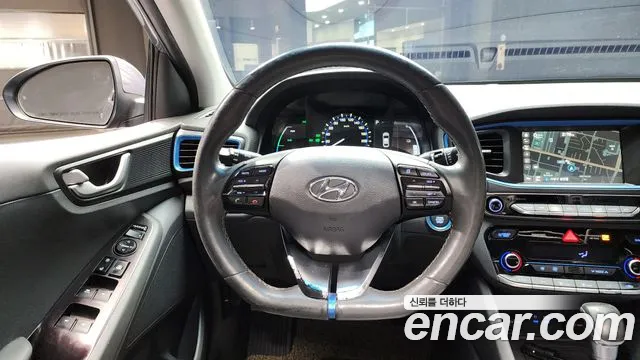 Hyundai Ioniq 2016 — фото 14