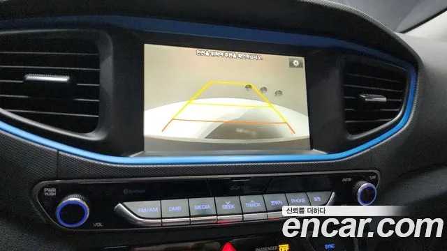 Hyundai Ioniq 2016 — фото 15
