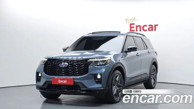 Ford Explorer 2025 — фото 1