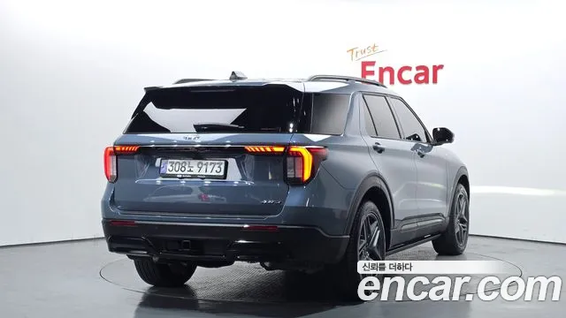 Ford Explorer 2025 — фото 2
