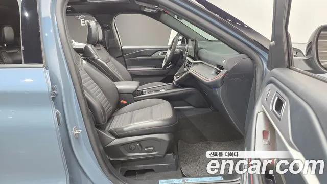 Ford Explorer 2025 — фото 10