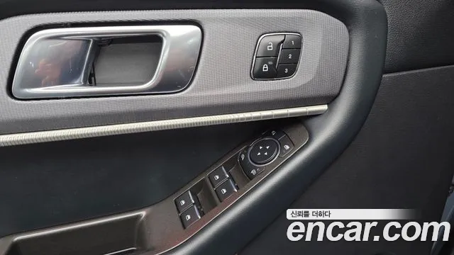 Ford Explorer 2025 — фото 17