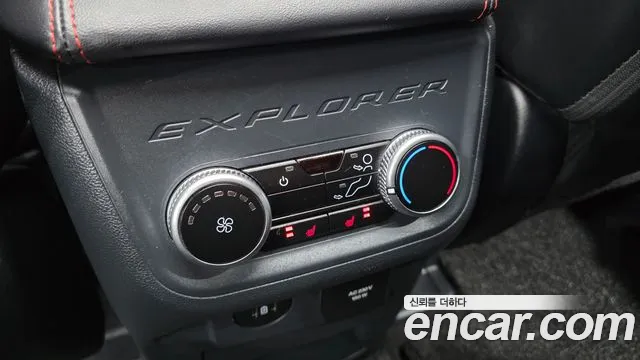 Ford Explorer 2025 — фото 18