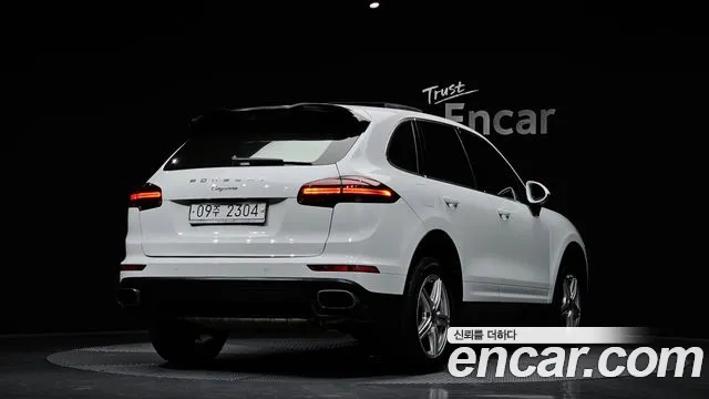 Porsche Cayenne 2016 — фото 2
