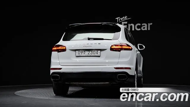 Porsche Cayenne 2016 — фото 4