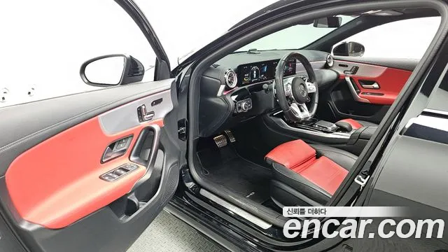 Mercedes-Benz A-Class 2022 — фото 10