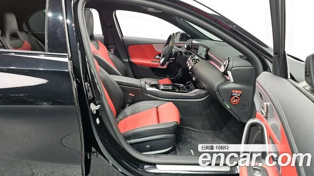 Mercedes-Benz A-Class 2022 — фото 11