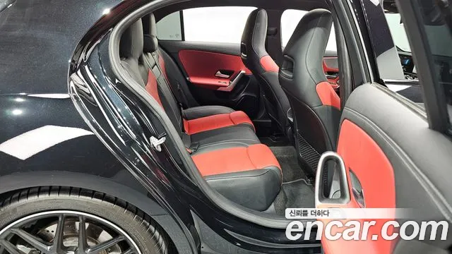 Mercedes-Benz A-Class 2022 — фото 12