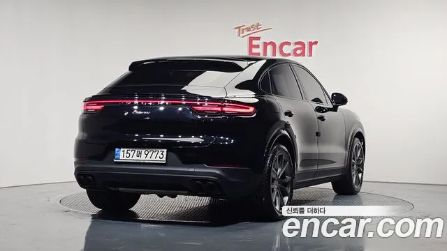 Porsche Cayenne 2021 — фото 2