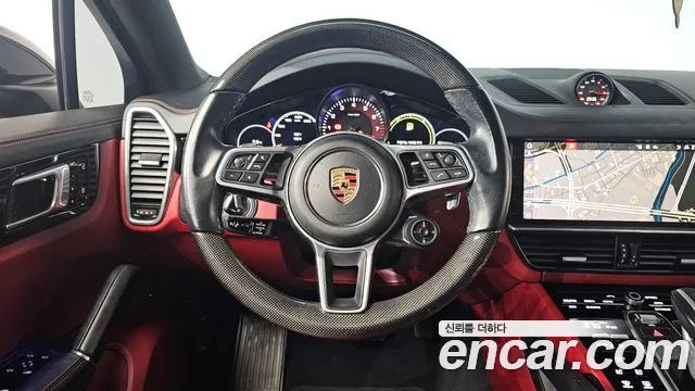 Porsche Cayenne 2021 — фото 13