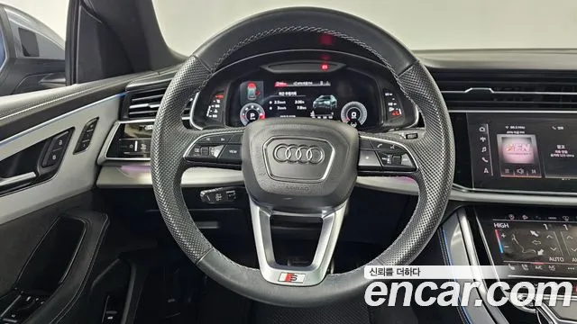 Audi Q8 2021 — фото 13