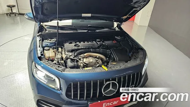 Mercedes-Benz GLB-Class 2023 — фото 6