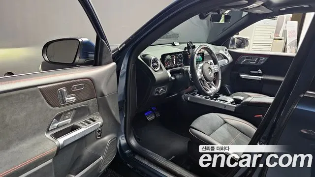 Mercedes-Benz GLB-Class 2023 — фото 10