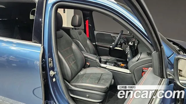 Mercedes-Benz GLB-Class 2023 — фото 12