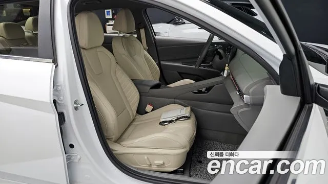 Hyundai AVANTE 2024 — фото 10