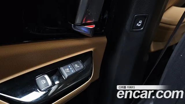 Kia Canival 2021 — фото 19