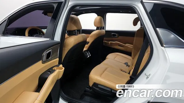 Kia Sorento 2022 — фото 11
