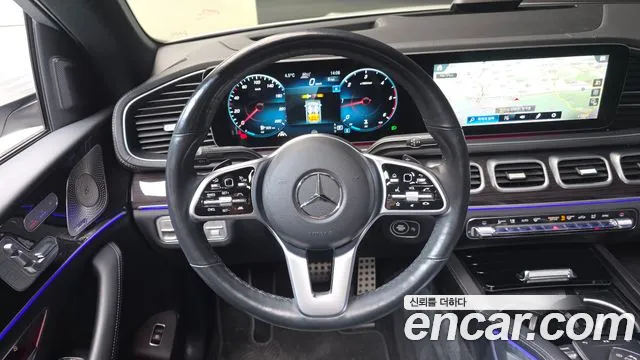Mercedes-Benz GLE-Class 2023 — фото 13
