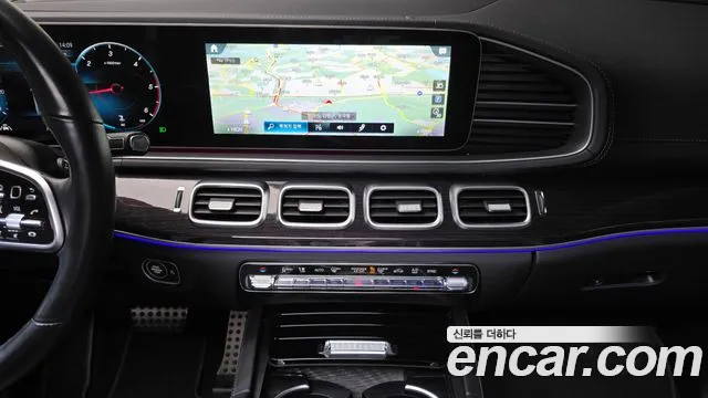 Mercedes-Benz GLE-Class 2023 — фото 16