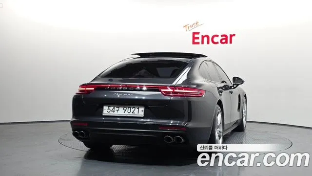 Porsche Panamera 2018 — фото 4