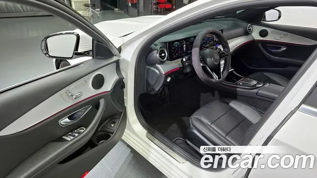 Mercedes-Benz E-Class 2021 — фото 10