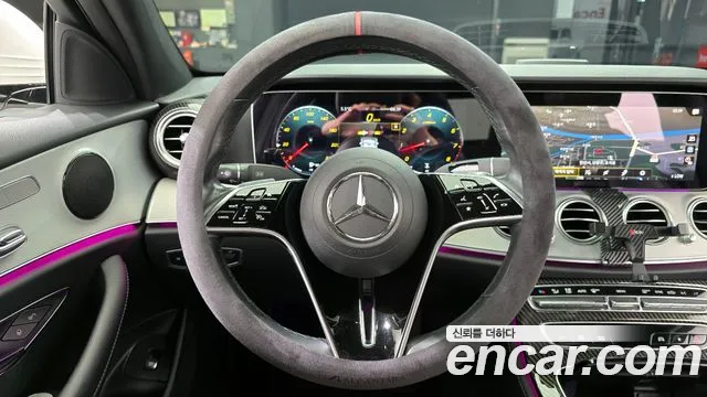 Mercedes-Benz E-Class 2021 — фото 13