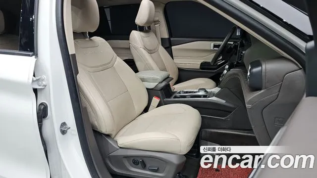 Ford Explorer 2021 — фото 10