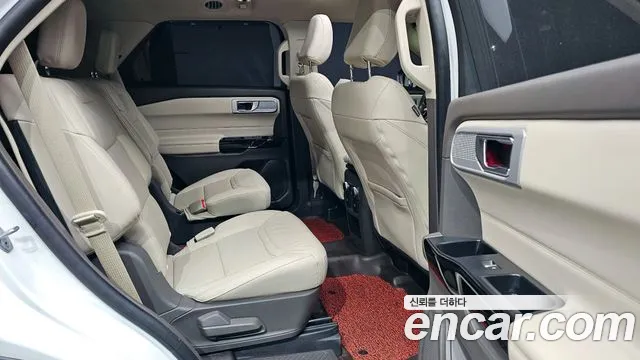 Ford Explorer 2021 — фото 11