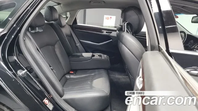 Hyundai Genesis 2016 — фото 12