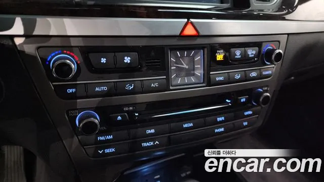 Hyundai Genesis 2016 — фото 16