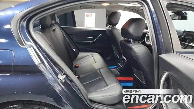BMW 3-Series 2015 — фото 12