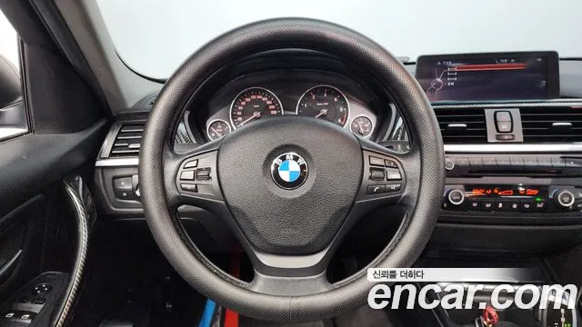 BMW 3-Series 2015 — фото 13