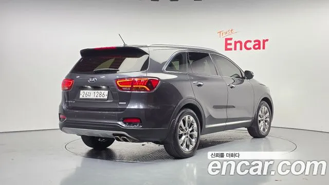 Kia Sorento 2018 — фото 2