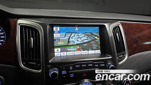 Hyundai Equus 2012 — фото 14